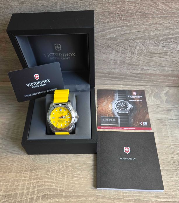 БАРТЕР Victorinox I.N.O.X Professional Diver Yellow