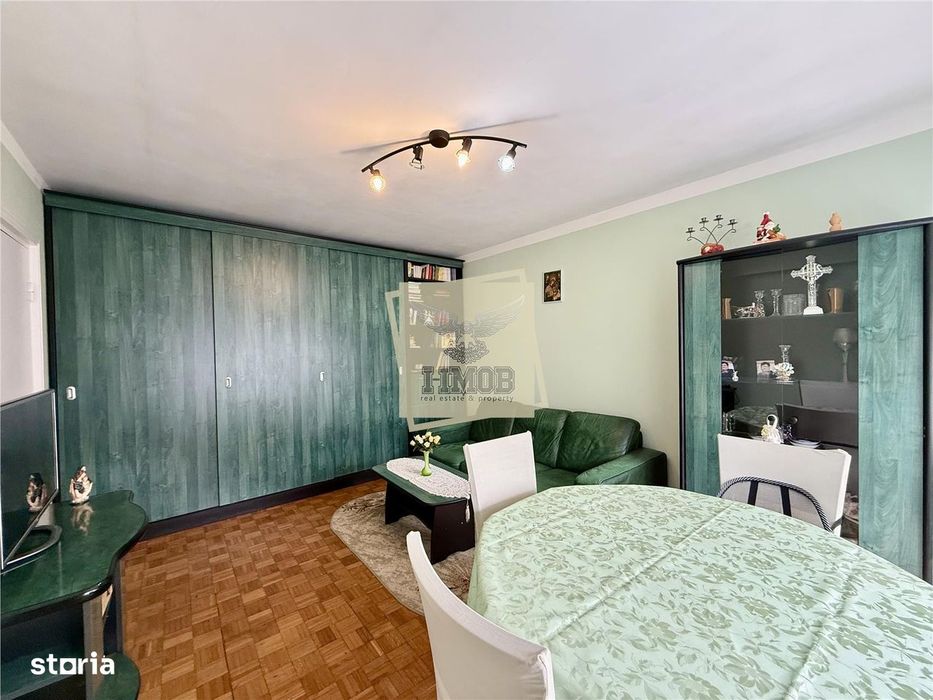 Apartament renovat 2 camere decomandat pe Mihai Viteazul
