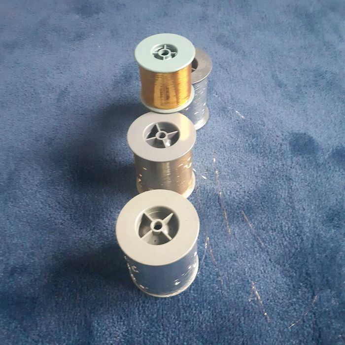 Fir aur si fir argint textil pt  cusut .croitorie .goblenuri etc