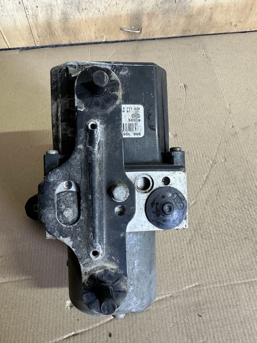 Блок abs bmw E65 E66 rest N62 4.8l 006
