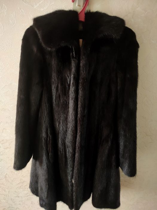 Продам норковую шубу