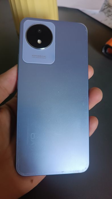 Vivo telefon sotiladi yaxshi holatda