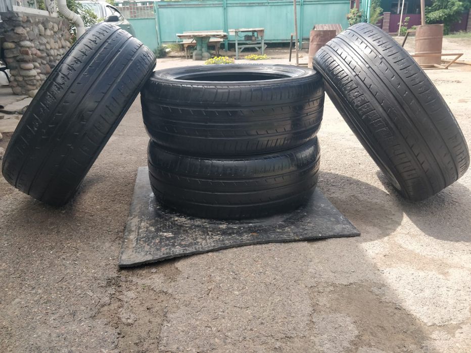 Продам летнюю резину от лексуса