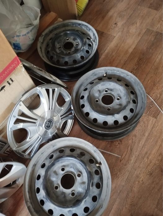 Диски на легковую и колпаки