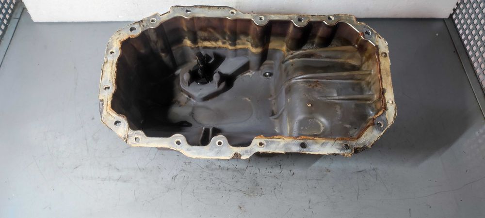 Baie de ulei volkswagen vw golf 5 break an 2008 motor 1.4 tsi cod BMY cod 03C103603T