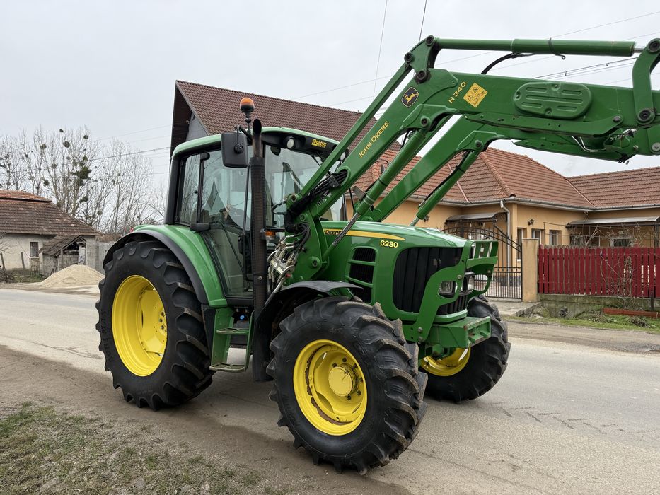 Vând tractor john deere 6230 cu încarcator frontal