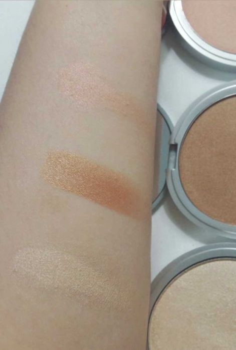 Хайлайтър/сенки Betty Lоu Manizer theBalm