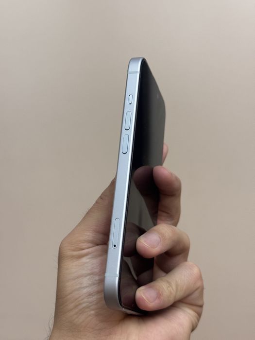 Iphone 15. 128гб