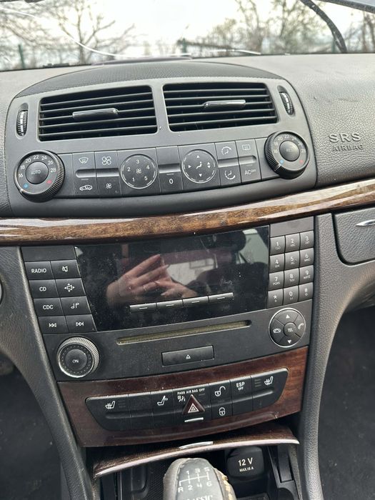 Mercedes E220 -150к.с