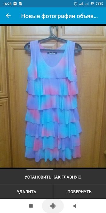 Продам платья для девушки.
