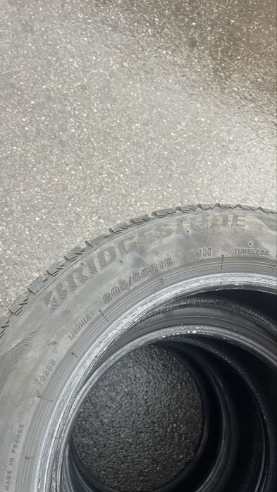 4 Зимни гуми BRIDGESTONE