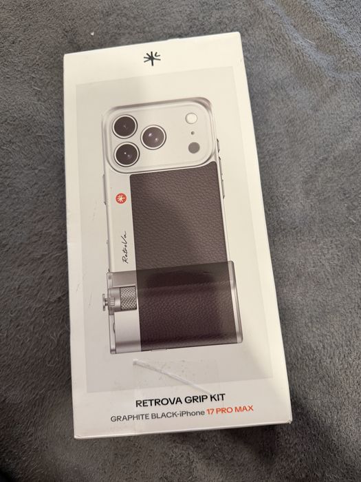 RETROVA GRIP KIT за iPhone 17 Pro Max (Graphite Black)