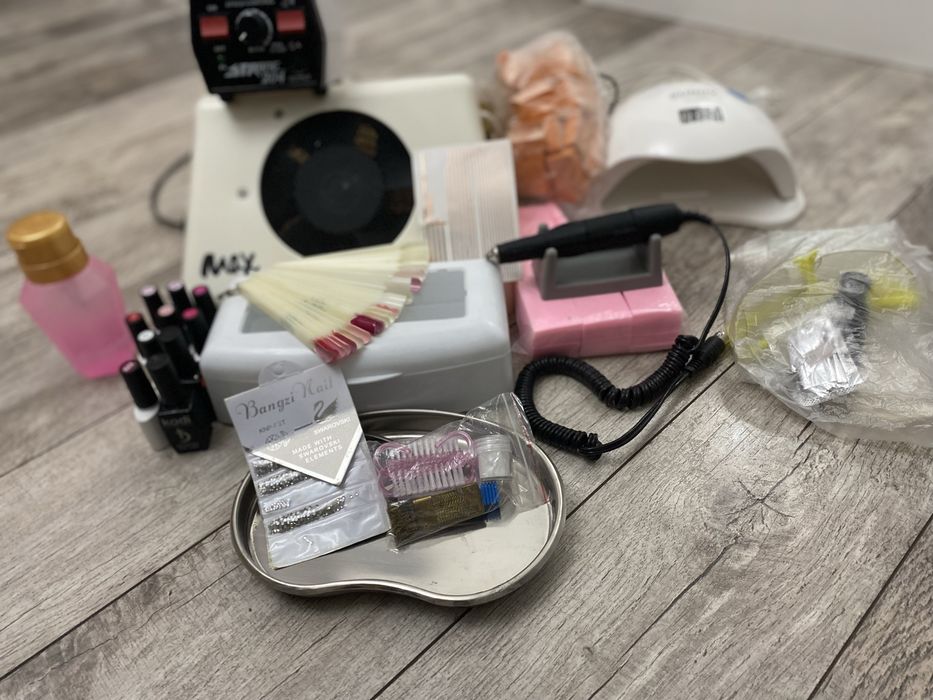 Маникюрный набор для ногтей