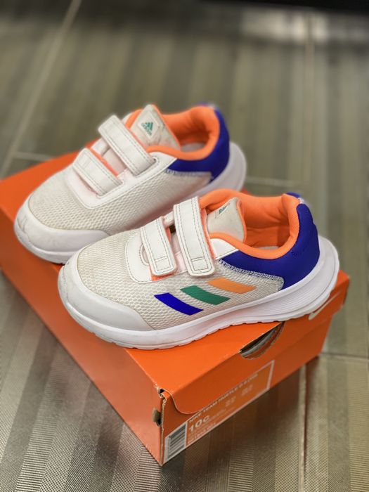 Маратонки Adidas