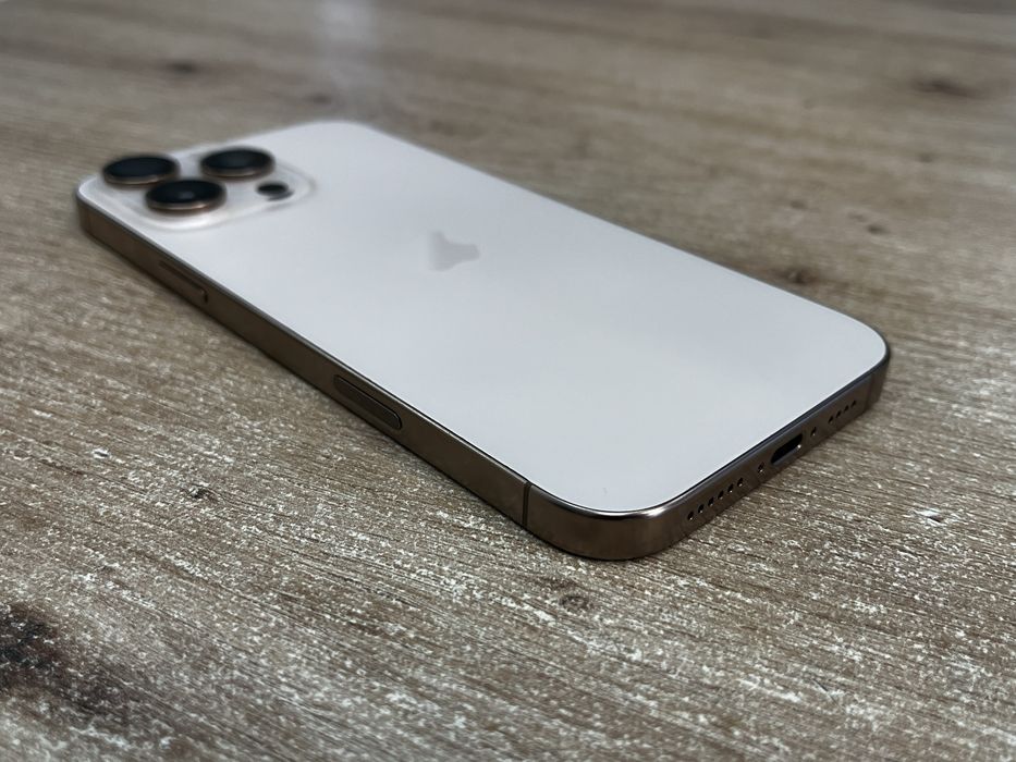 iPhone 16 Pro Max 256GB 100% Бат. 70 Цикъла