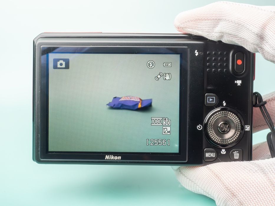 Aparat foto compact Nikon Coolpix S9100