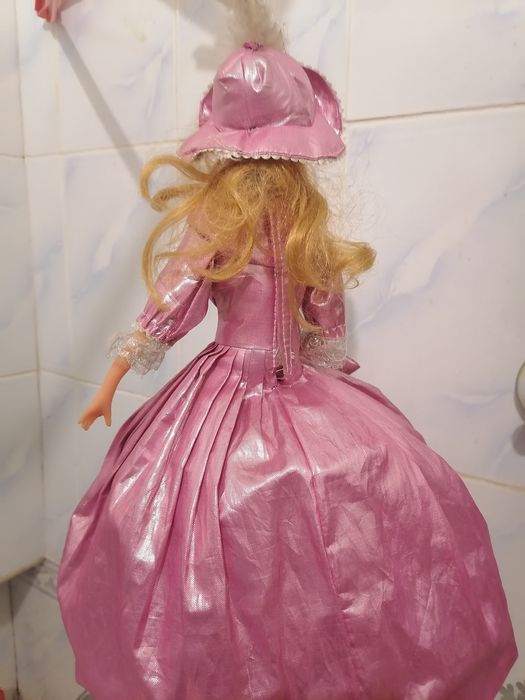 Вазочка 20*8, кукла для декора, мини-букет