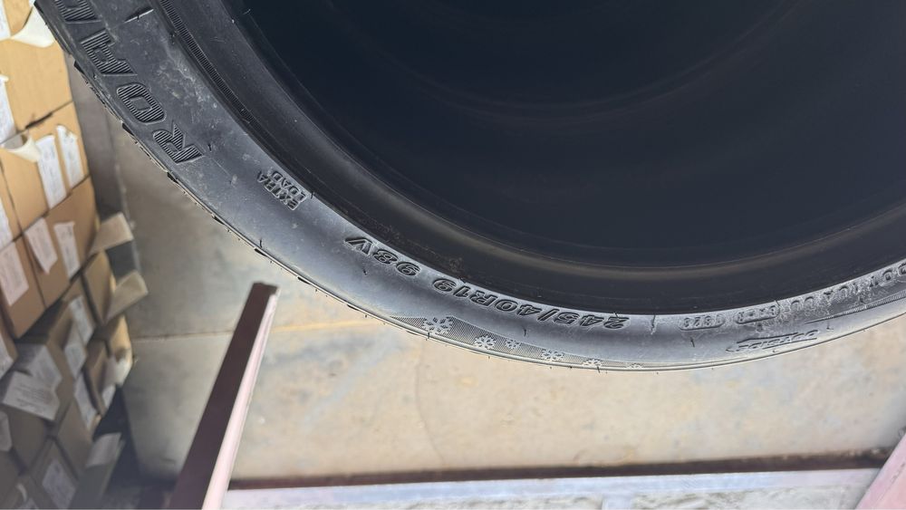 Зимный шины 245/40/R19