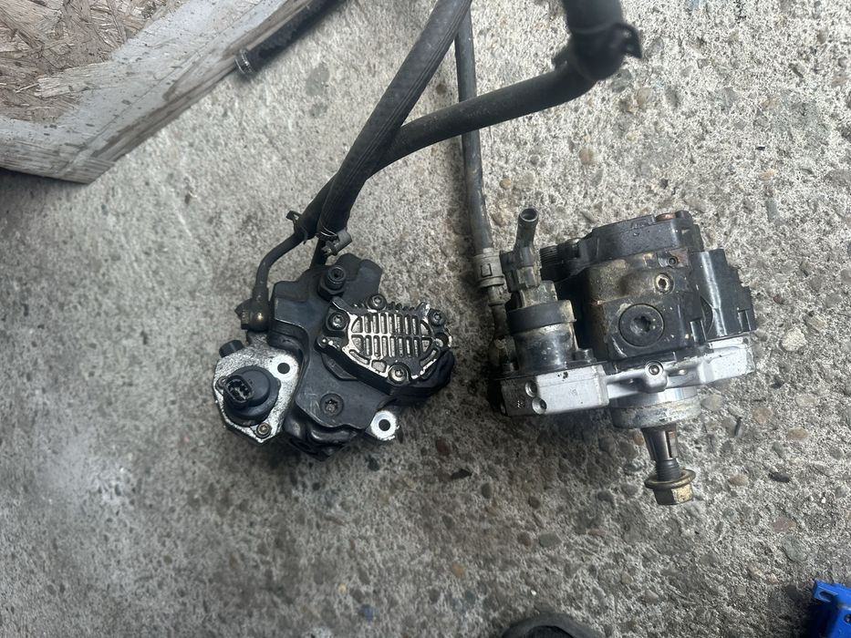 Pompa inalta regulator presiune injectoare piese Jeep Cherokee 2.5 2.8