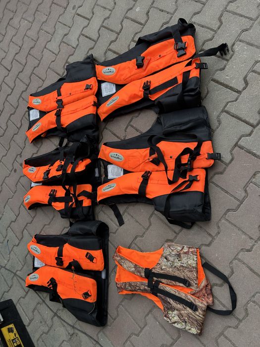 Спасательный жилет