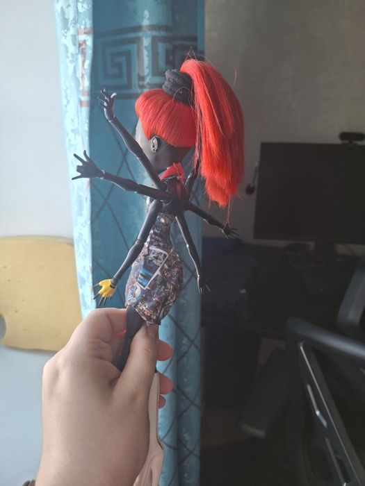 Обмен куклы Monster High