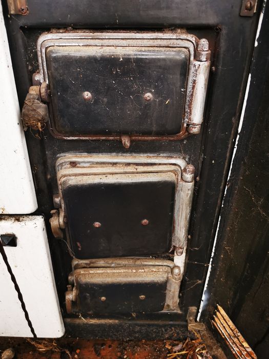 soba de gatit din fier