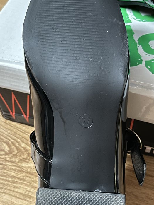 Официални обувки