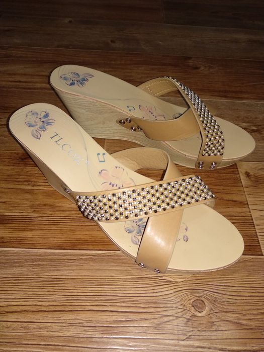 Босоножки 39размер