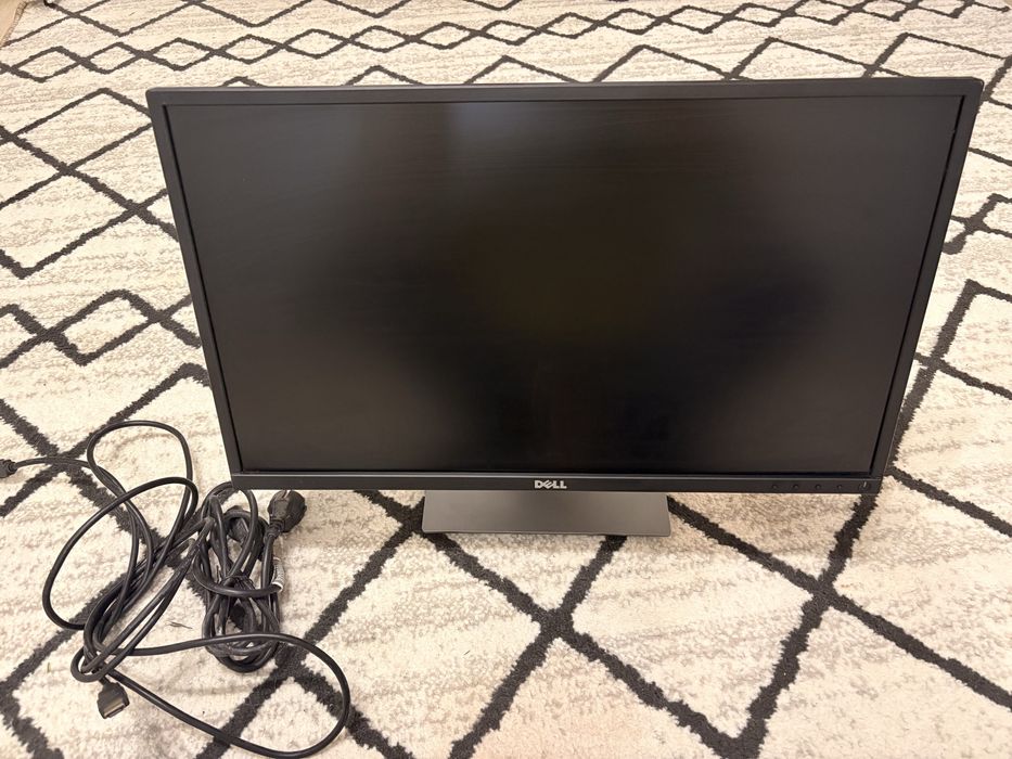 Monitor dell 24 inch full hd