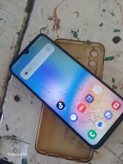 Продам Самсунг А05с