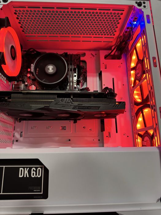 Геймърски компютър Ryzen 2400G, RX 580, 16GB