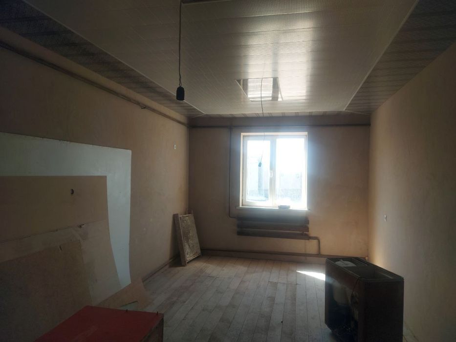 Уй сатылады. 43 - ши маршрут конечный. Ориентир Тойхана Айзия (Кишкен