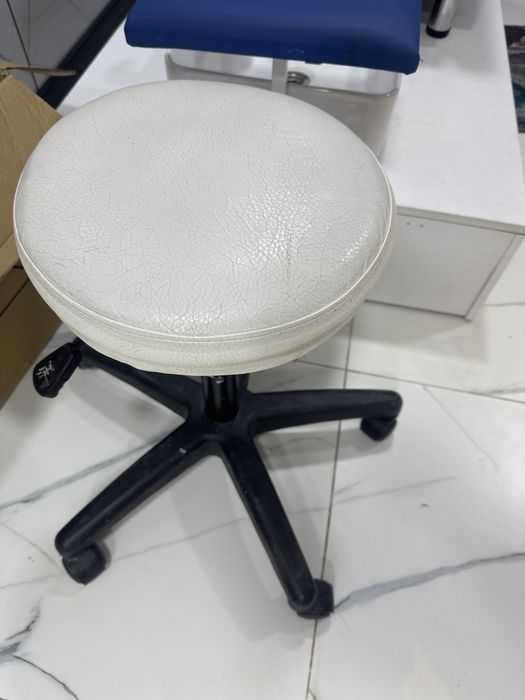 Продам мебель дл салона
