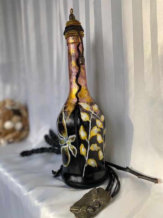 Ръчно рисувани бутилки