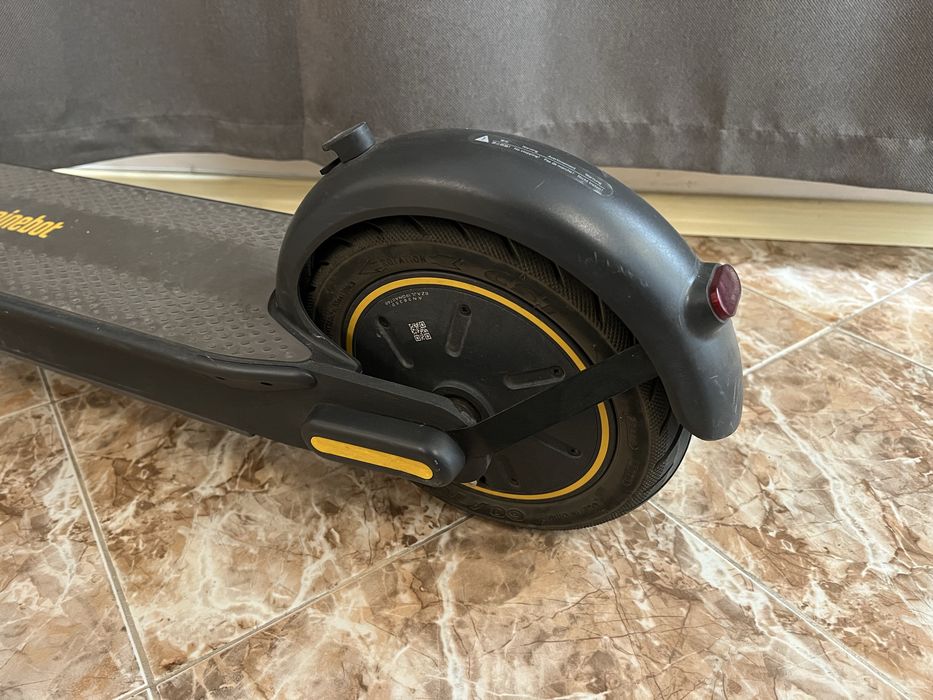 Ninebot G30, 400km total, 100% battery