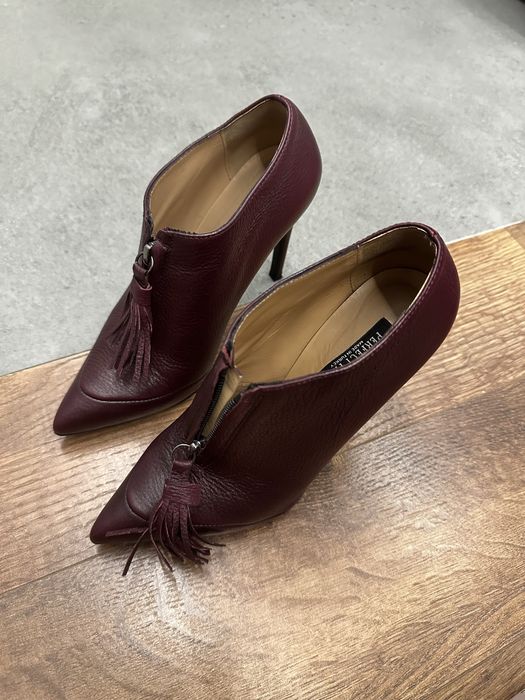 Женская обувь кроссовки