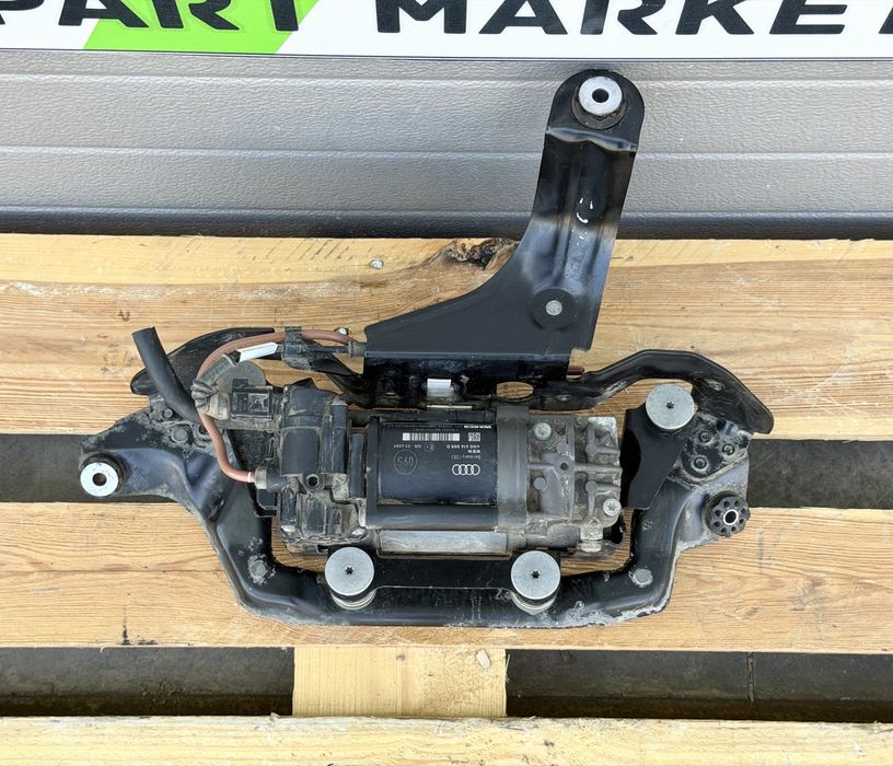 Компресор въздушно окачване AUDI A6 A7 C7 4G 4G0616005D