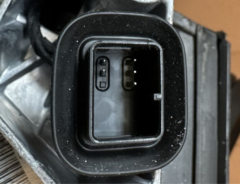 Oglinzi, Oglinda stanga / Oglinda dreapta BMW Seria 5 G30 G31