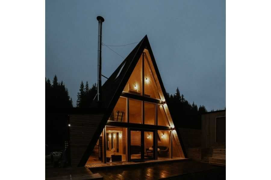 Cabana stil A-Frame si Case din structura de lemn la comanda