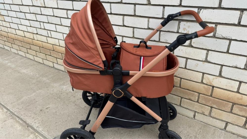 Продаю коляску детскую