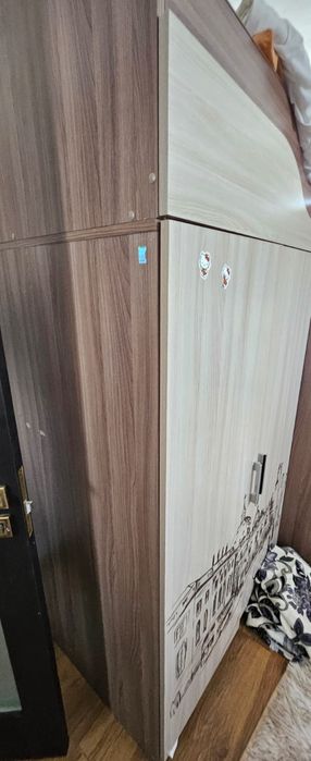 Продам детскую двухьярусную  кровать.