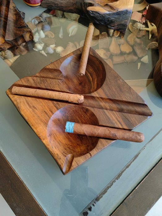 Семеен пепелник за пури и пурети