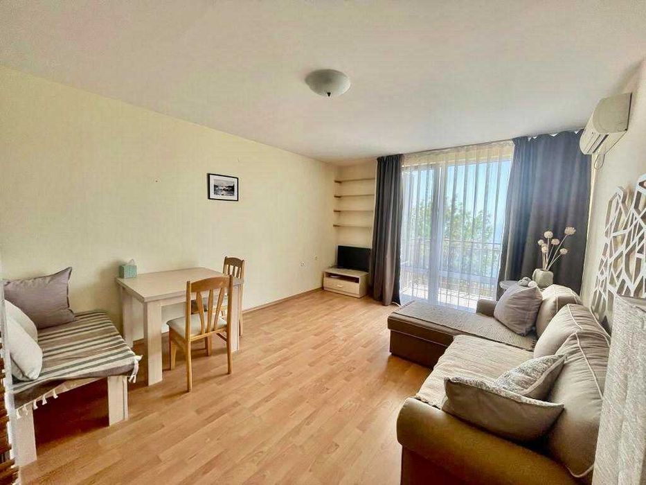 Продава се Двустаен апартамент в Свети Влас - 72 кв.м за 1320 €/кв.м - Снимка #1