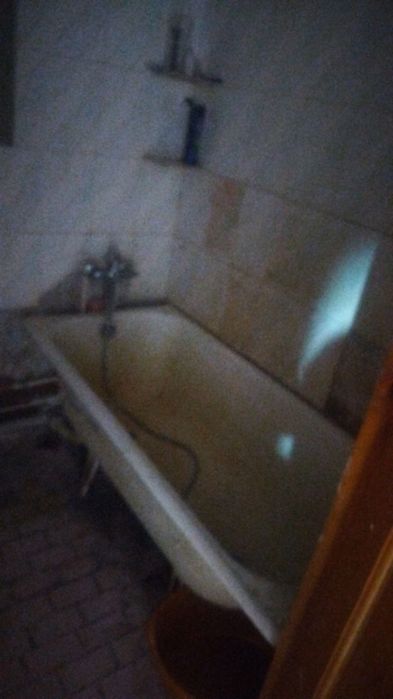 Согдиана кирпич домда 1 этажда, 35 дом, квартира сотилади.