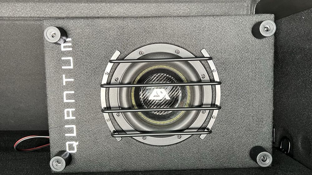 Subwoofer auto Vibe si ESX
