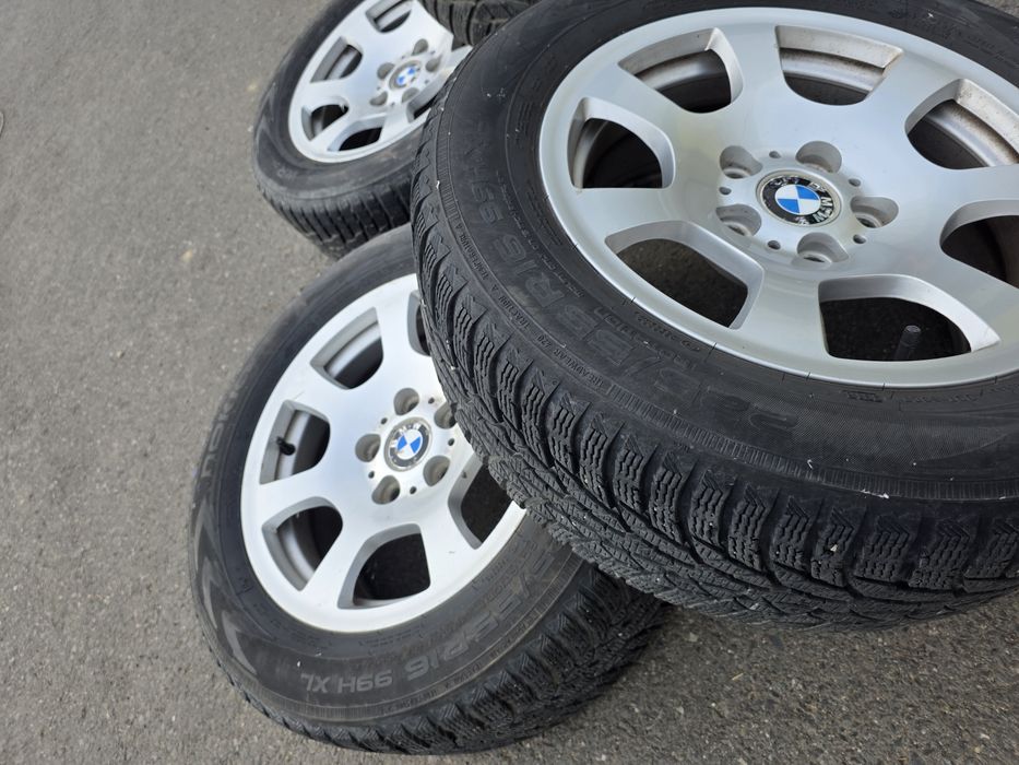 Jante BMW  R16 + anvelope iarna NOKIAN  5X120
