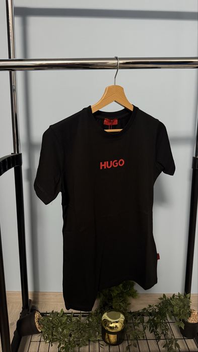 Hugo дамски тениски- S;M