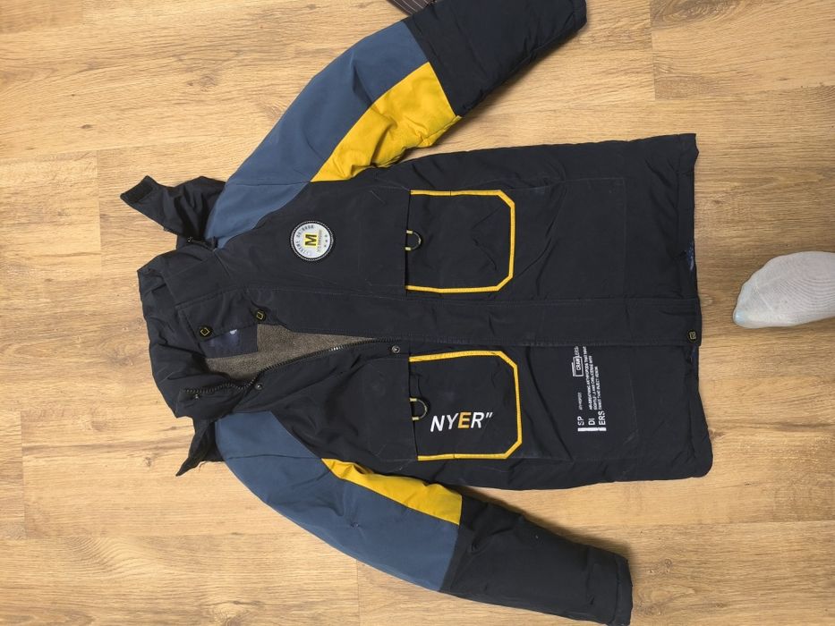 Куртки зимние на мальчика 140см