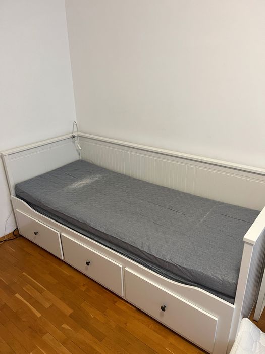Кушетка Ikea Hemnes