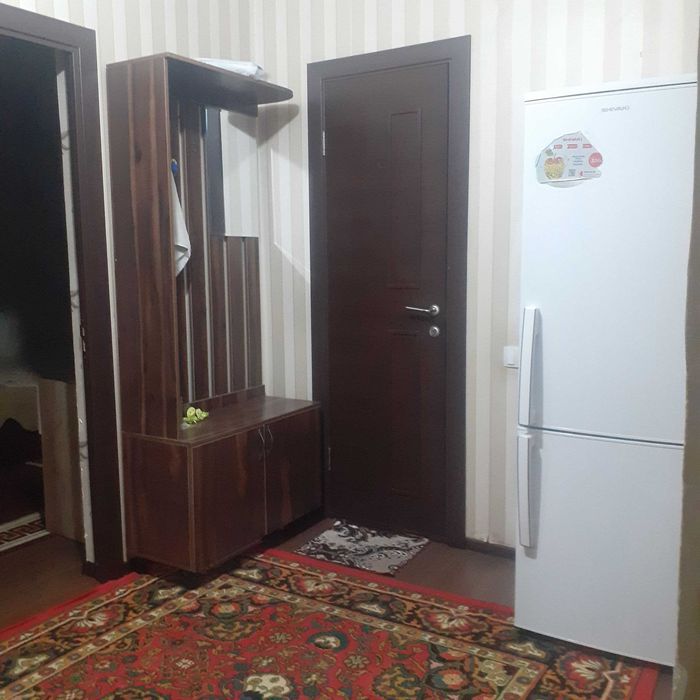 Uy sotiladi Zangiota Tuman 21-dom 4 qavat domning 3-etaji 3 xonali uy